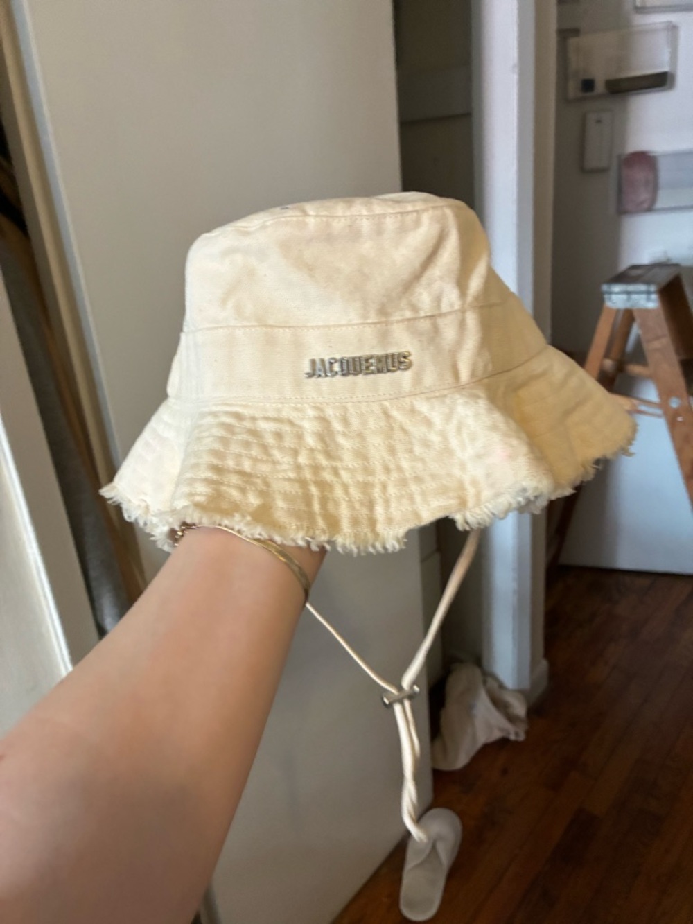 Jacquemus Cream Frayed-Edge Bucket Hat with Chin Strap